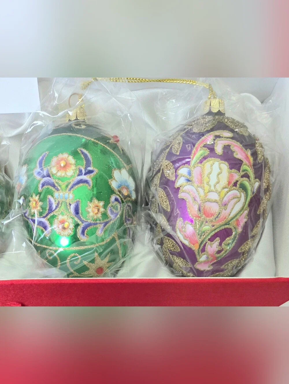 JOAN RIVERS SET OF 4 HAND PAINTED JEWELED GLASS EGG SHAPE ORNAMENTS IN BOX
